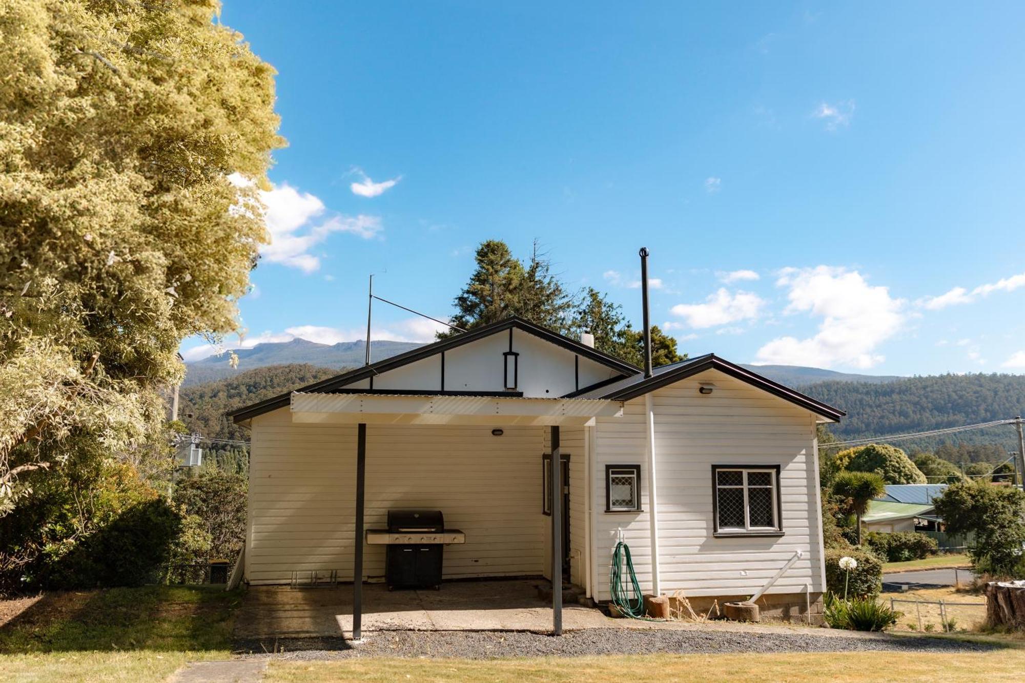 Maydena Chalet Exterior photo